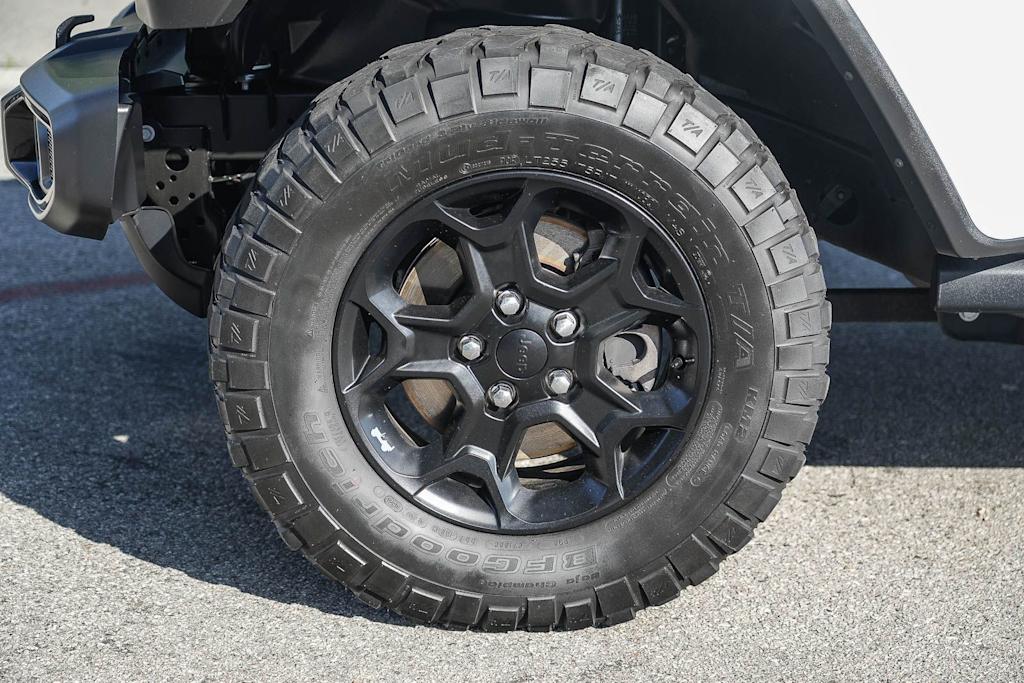 Thumbnail: 2023 Jeep Gladiator - 19