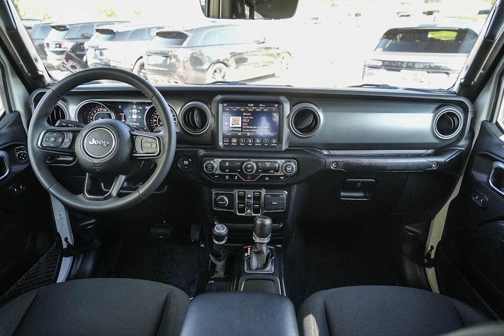 Thumbnail: 2023 Jeep Gladiator - 2