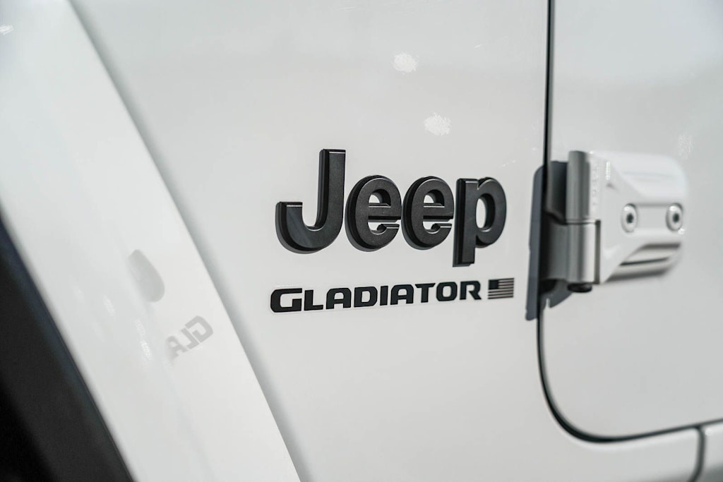 Thumbnail: 2023 Jeep Gladiator - 6