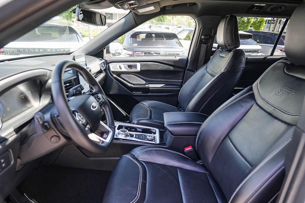 Thumbnail: 2021 Ford Explorer - 10