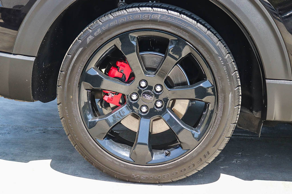 Thumbnail: 2021 Ford Explorer - 6