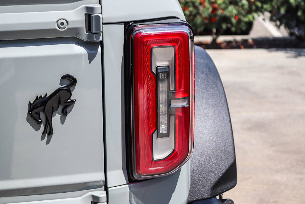 Thumbnail: 2021 Ford Bronco - 19