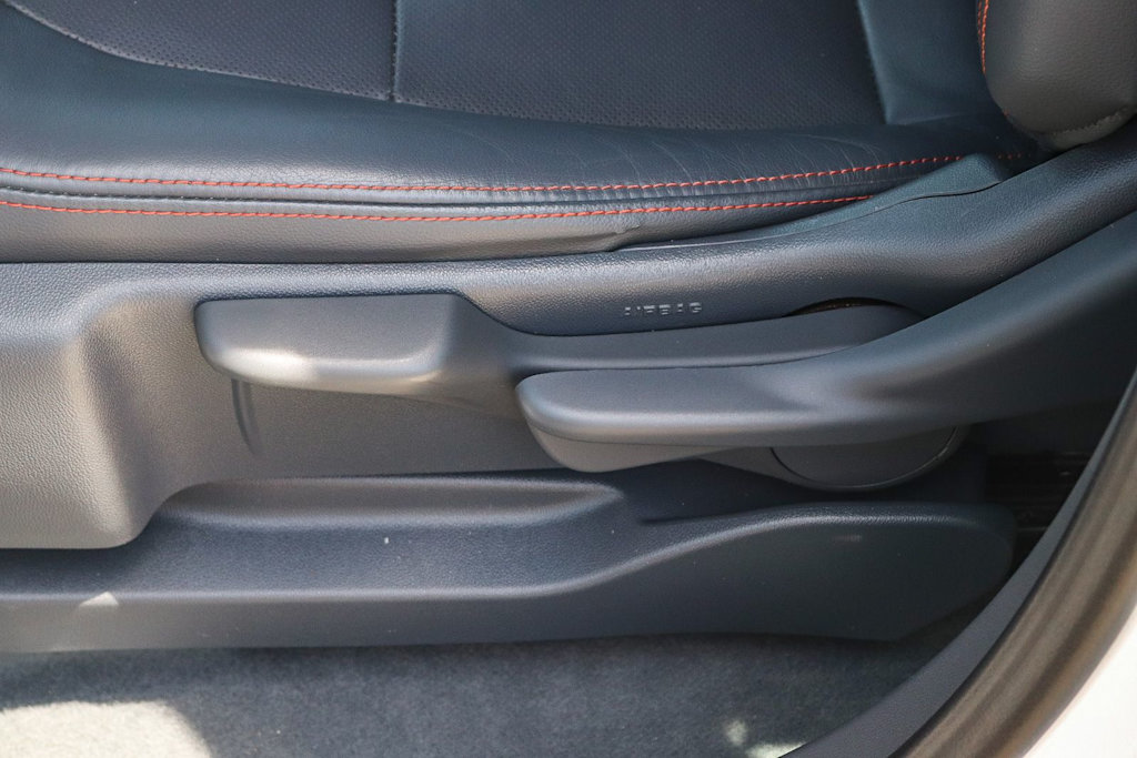 Thumbnail: 2020 Chevrolet Bolt EV - 23