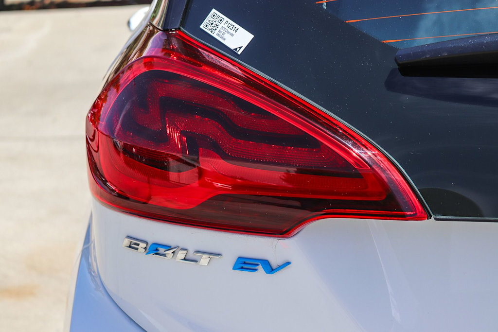 Thumbnail: 2020 Chevrolet Bolt EV - 18