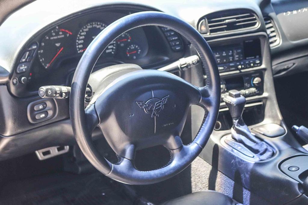 Thumbnail: 2002 Chevrolet Corvette - 8