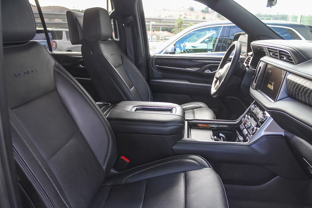 Thumbnail: 2023 GMC Yukon - 8