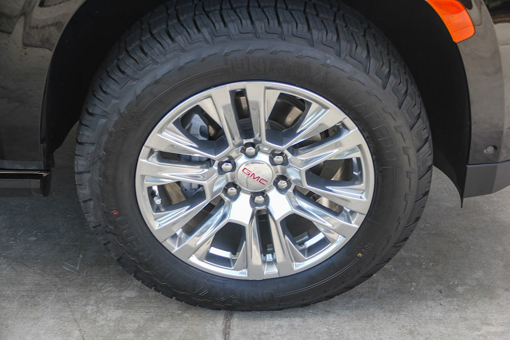 Thumbnail: 2023 GMC Yukon - 15