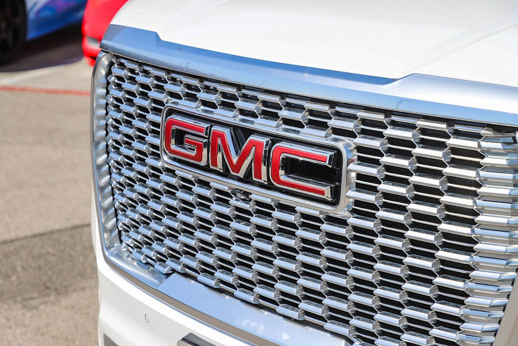 Thumbnail: 2022 GMC Yukon XL - 6