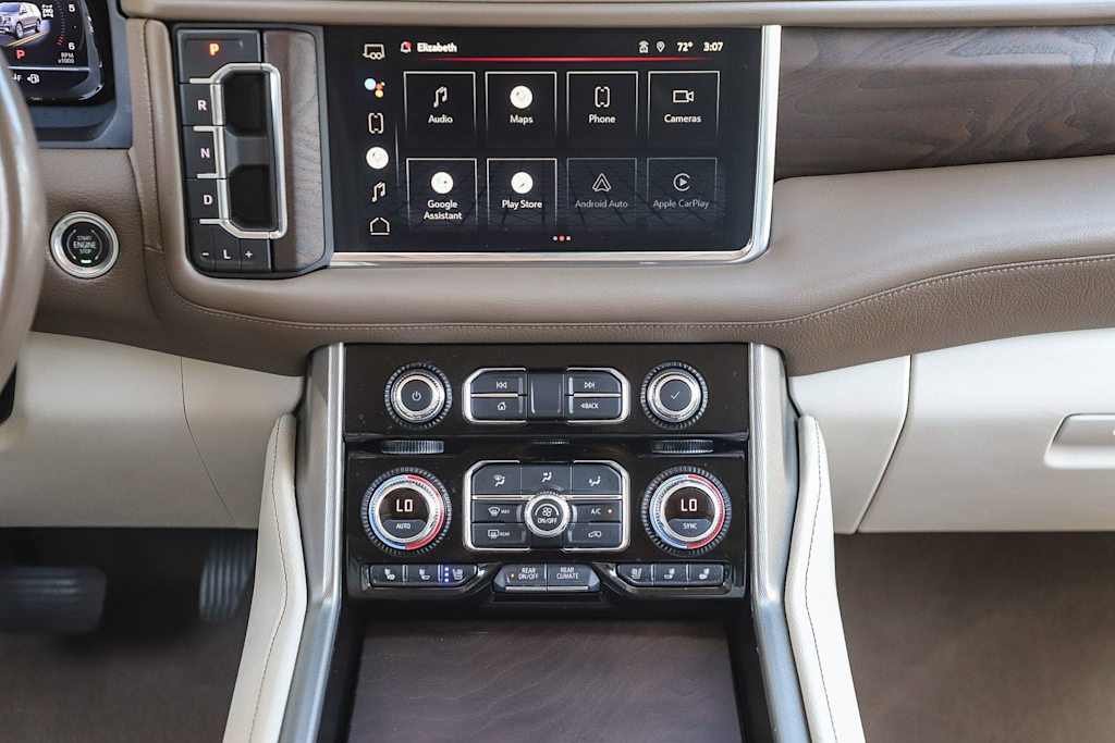 Thumbnail: 2022 GMC Yukon XL - 21