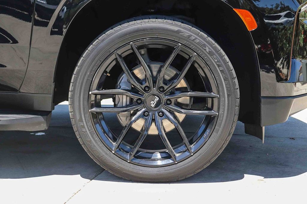 Thumbnail: 2021 Chevrolet Tahoe - 19