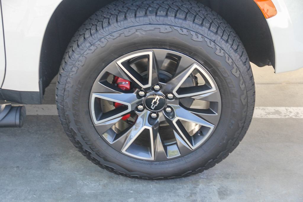 Thumbnail: 2021 Chevrolet Tahoe - 20