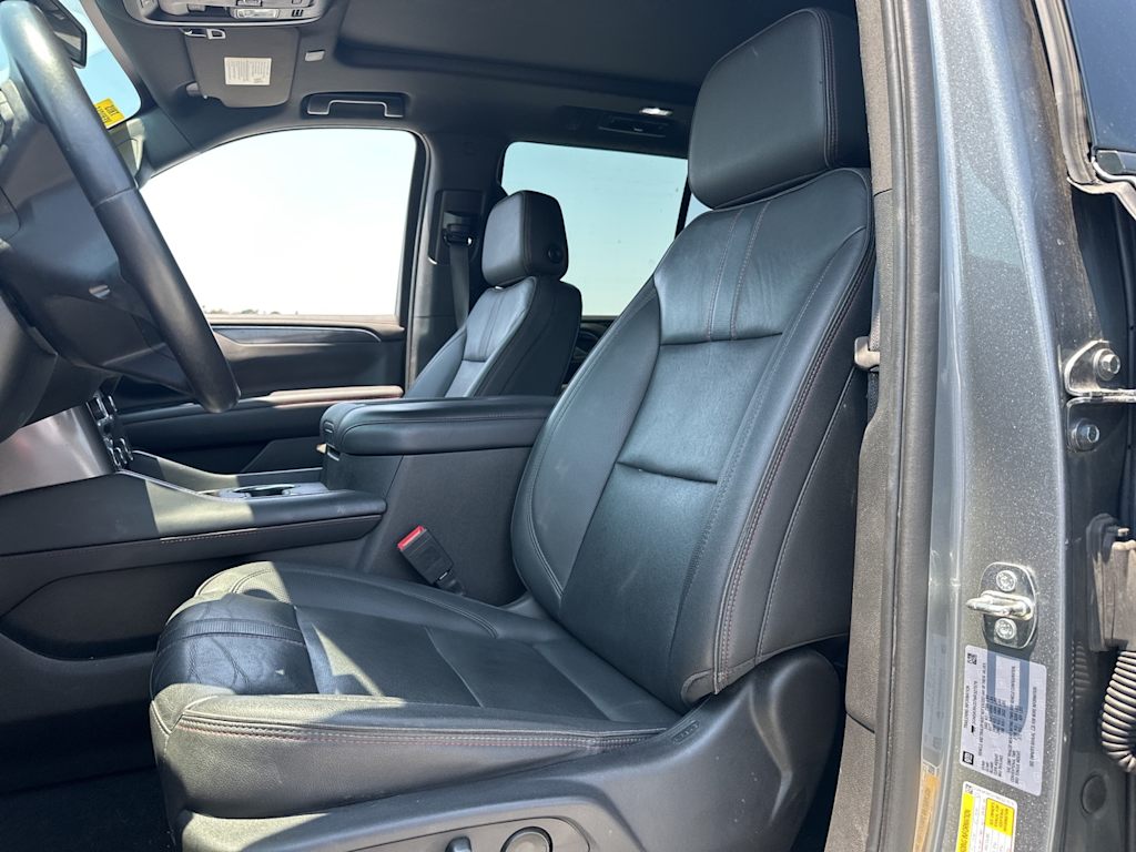 Thumbnail: 2022 Chevrolet Tahoe - 5