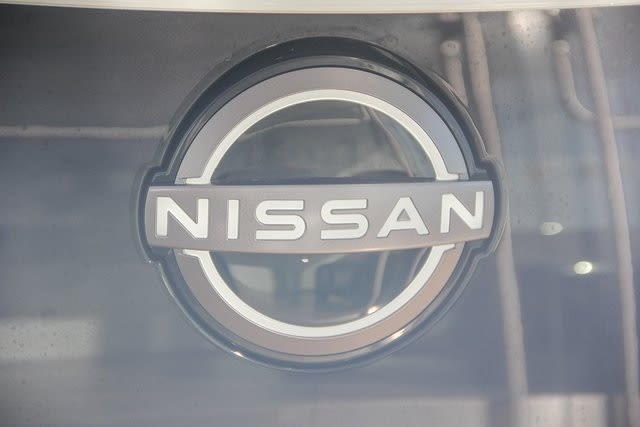 2025 Nissan Leaf S 6