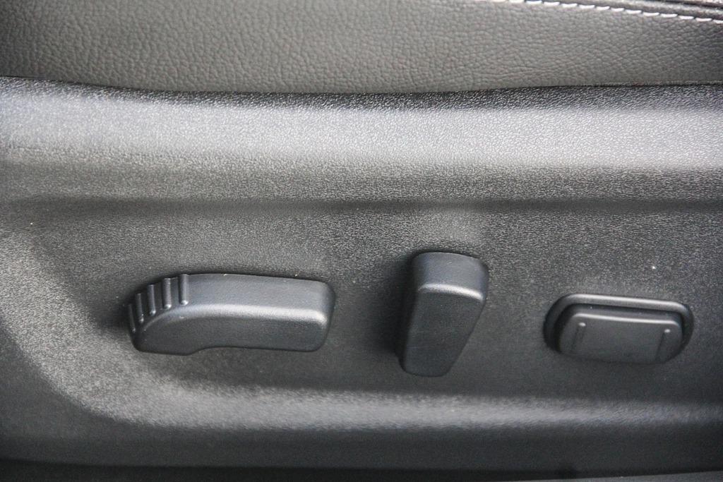 Thumbnail: 2020 Nissan Altima - 24