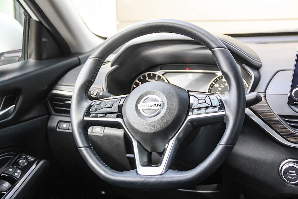 Thumbnail: 2020 Nissan Altima - 9