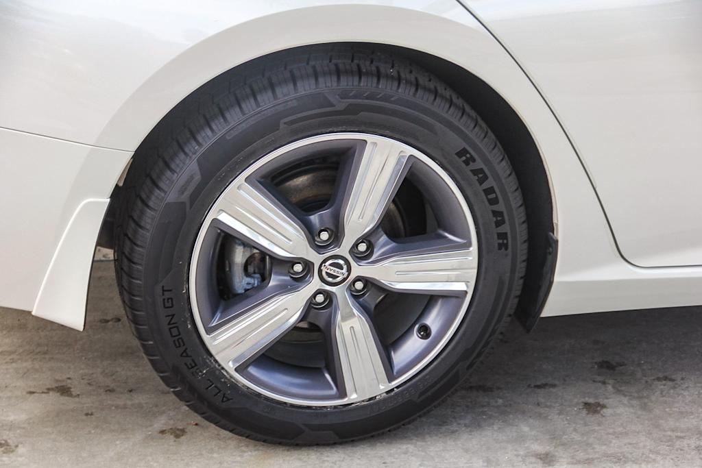 Thumbnail: 2020 Nissan Altima - 7