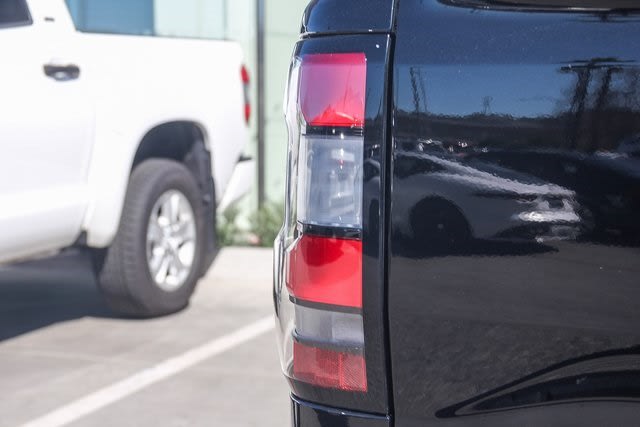 2023 Nissan Frontier PRO-4X 19