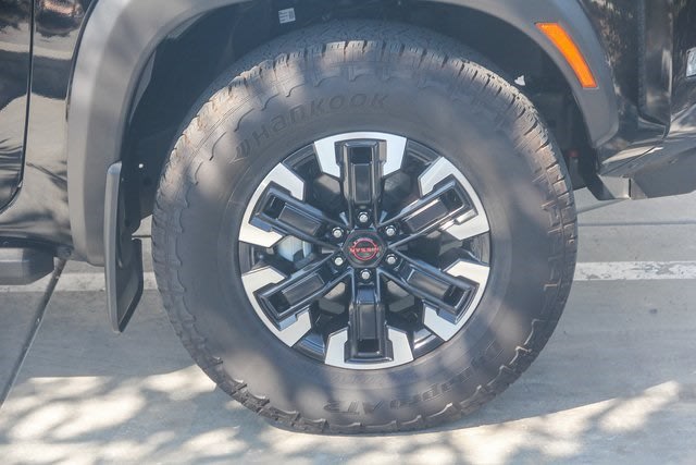 2023 Nissan Frontier PRO-4X 7