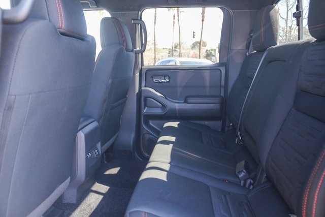 2023 Nissan Frontier PRO-4X 12