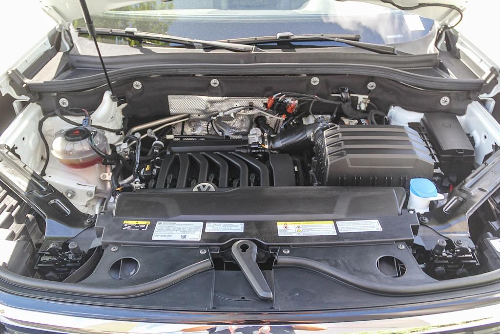 Thumbnail: 2022 Volkswagen Atlas - 8