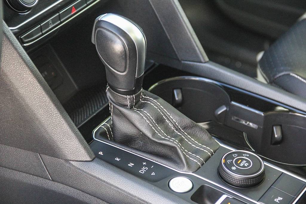 Thumbnail: 2022 Volkswagen Atlas - 14