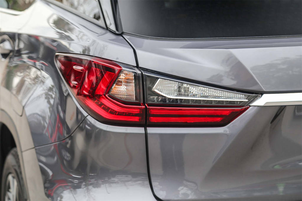 Thumbnail: 2022 Lexus RX - 19