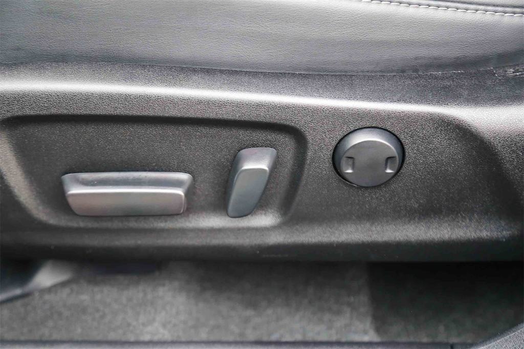 Thumbnail: 2022 Lexus RX - 25