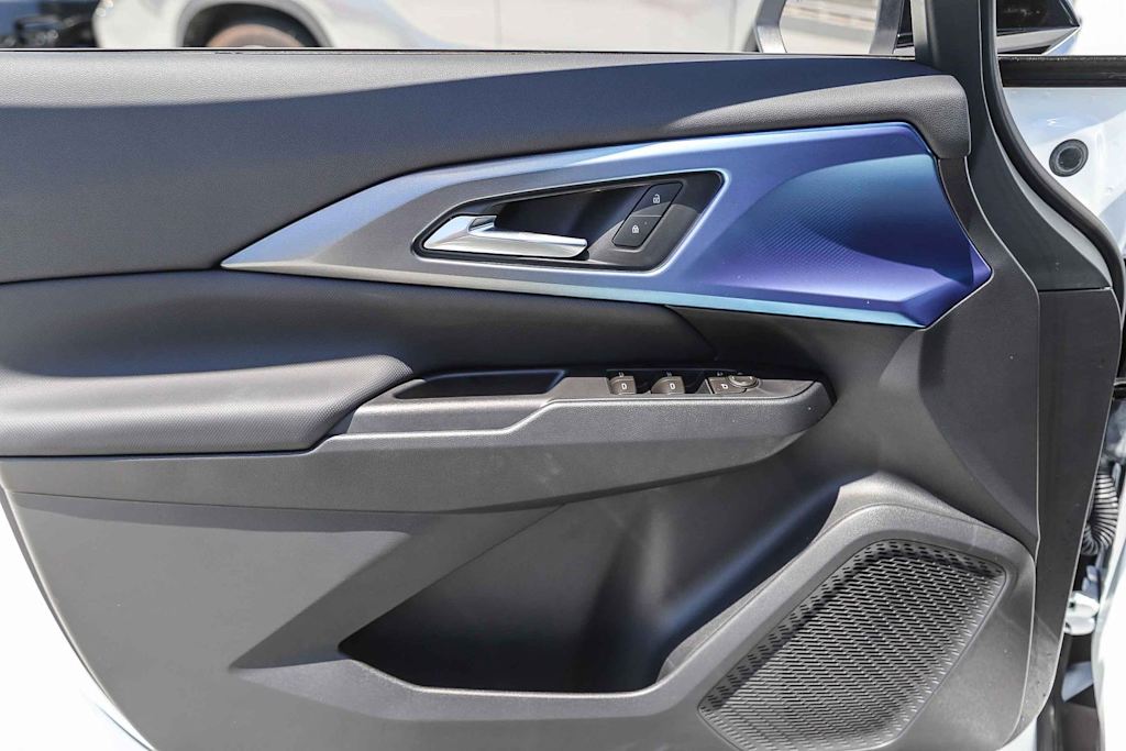 Thumbnail: 2026 Chevrolet Equinox - 28