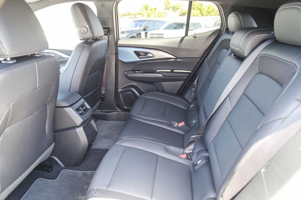 Thumbnail: 2026 Chevrolet Equinox - 25