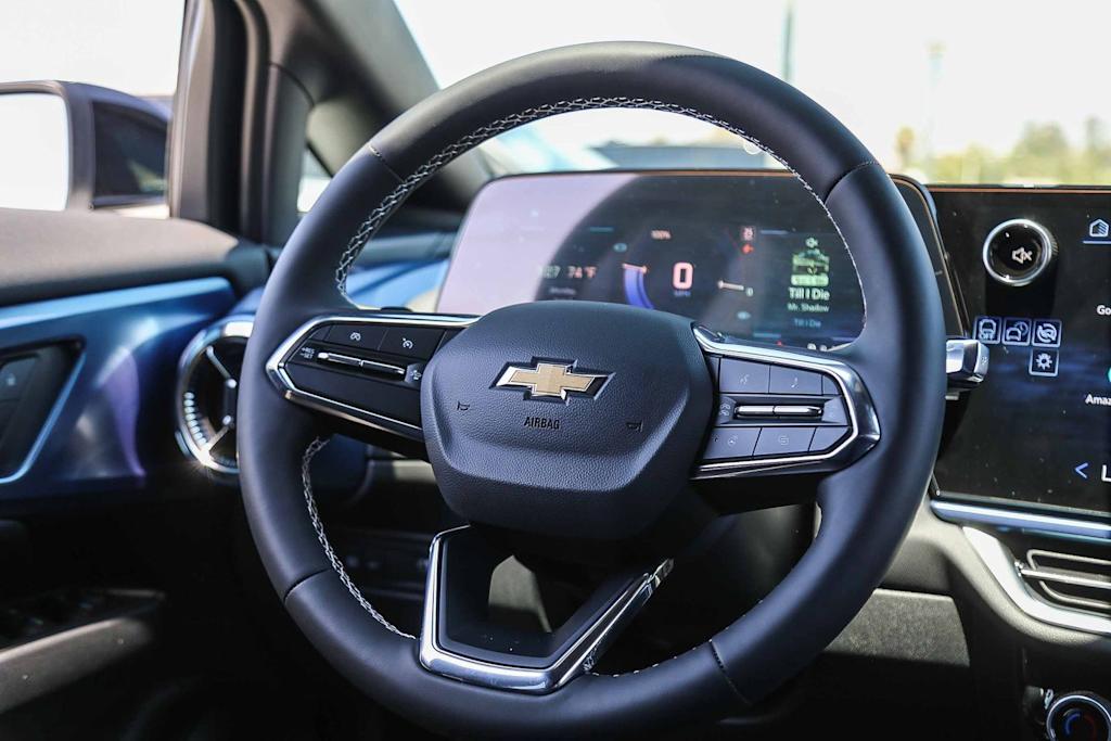 Thumbnail: 2026 Chevrolet Equinox - 8