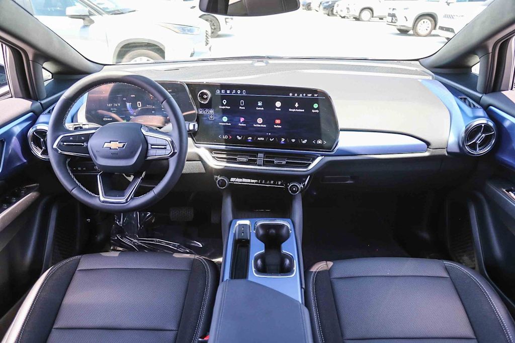 Thumbnail: 2026 Chevrolet Equinox - 2