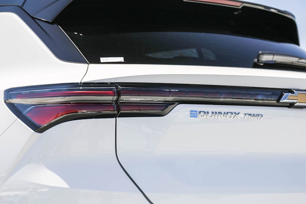 Thumbnail: 2026 Chevrolet Equinox - 5