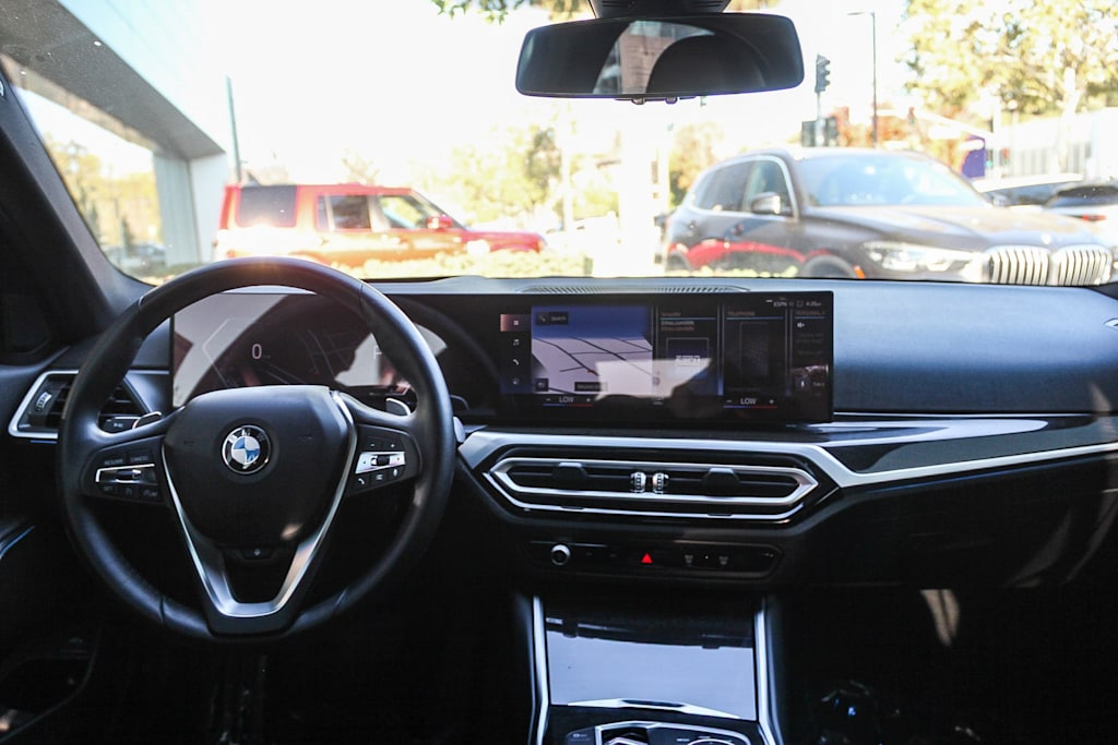 Thumbnail: 2023 BMW 3 Series - 2