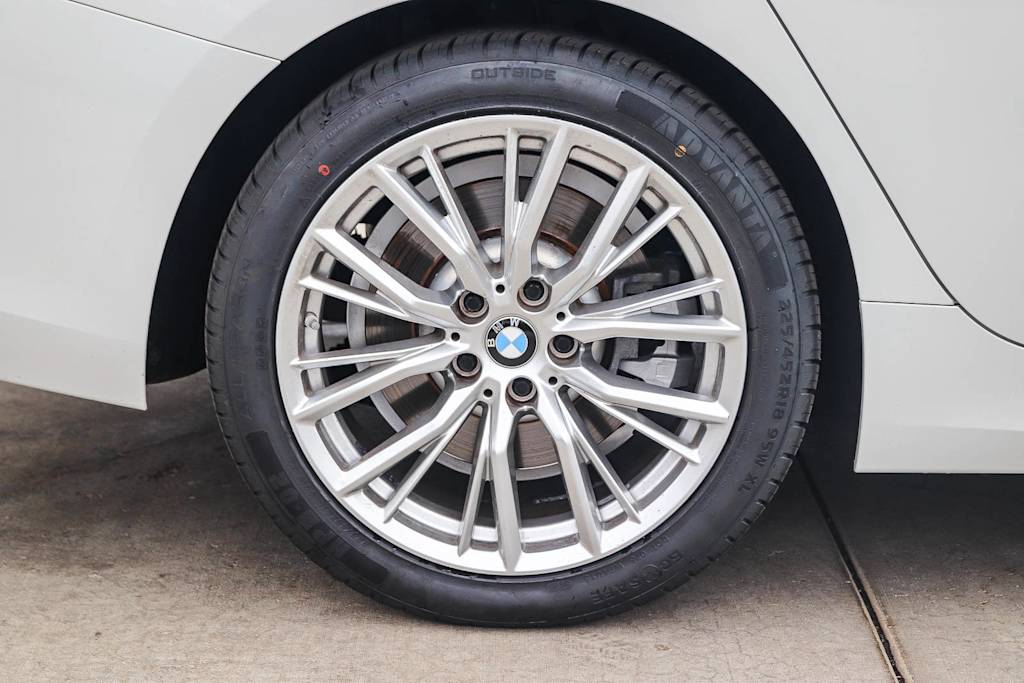 Thumbnail: 2023 BMW 3 Series - 7