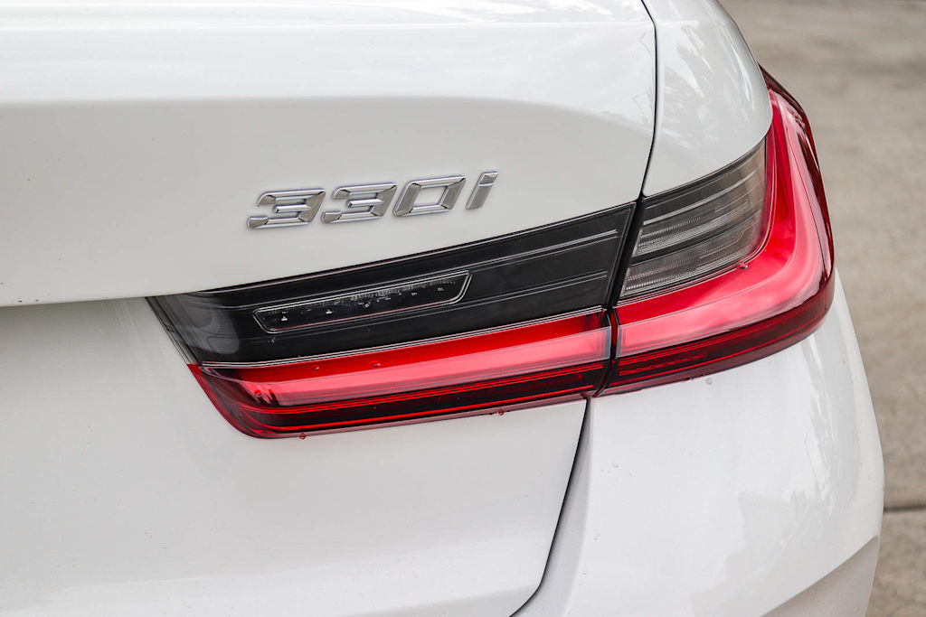 Thumbnail: 2023 BMW 3 Series - 17