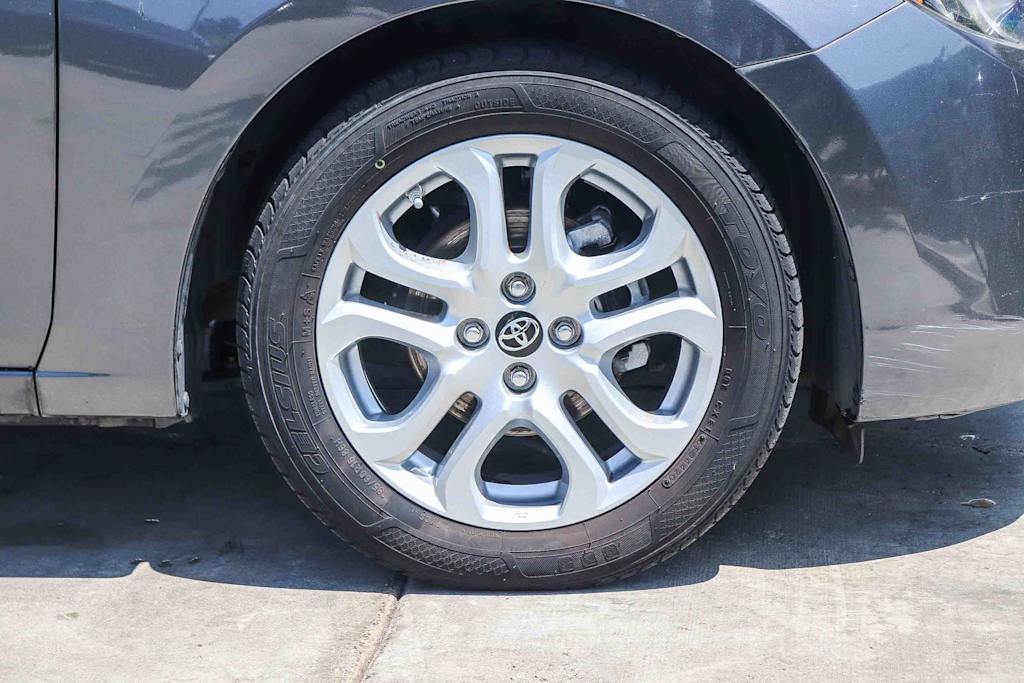 Thumbnail: 2017 Toyota Yaris iA - 19