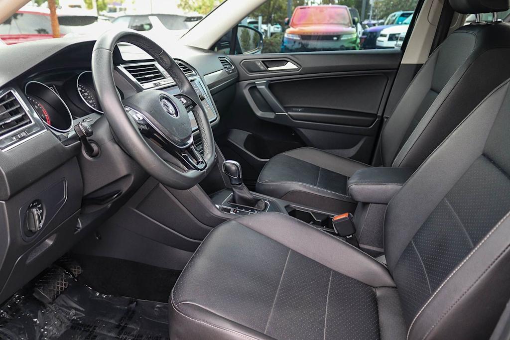 Thumbnail: 2020 Volkswagen Tiguan - 11