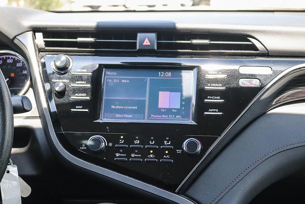 Thumbnail: 2019 Toyota Camry - 11