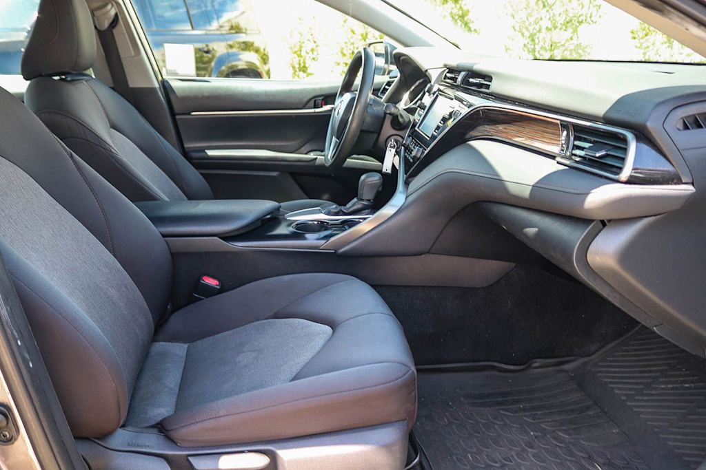Thumbnail: 2019 Toyota Camry - 10