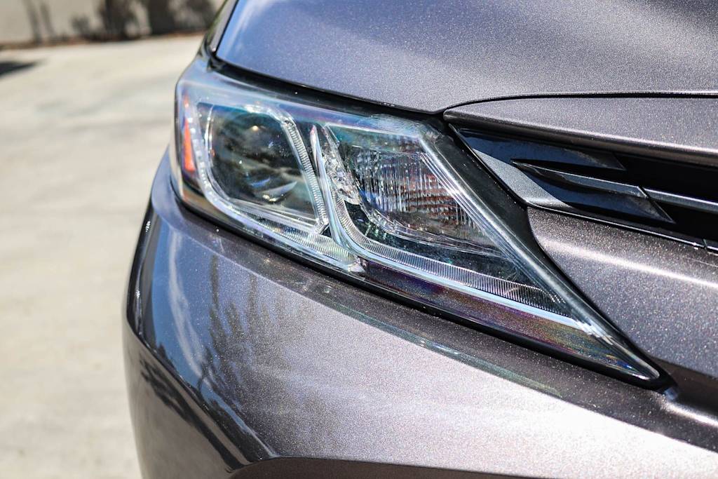 Thumbnail: 2019 Toyota Camry - 18