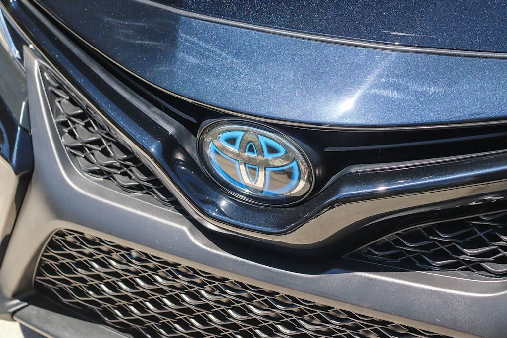 Thumbnail: 2019 Toyota Camry - 6