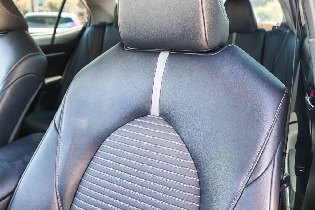 Thumbnail: 2019 Toyota Camry - 28