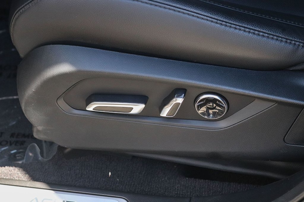 Thumbnail: 2023 Acura RDX - 25