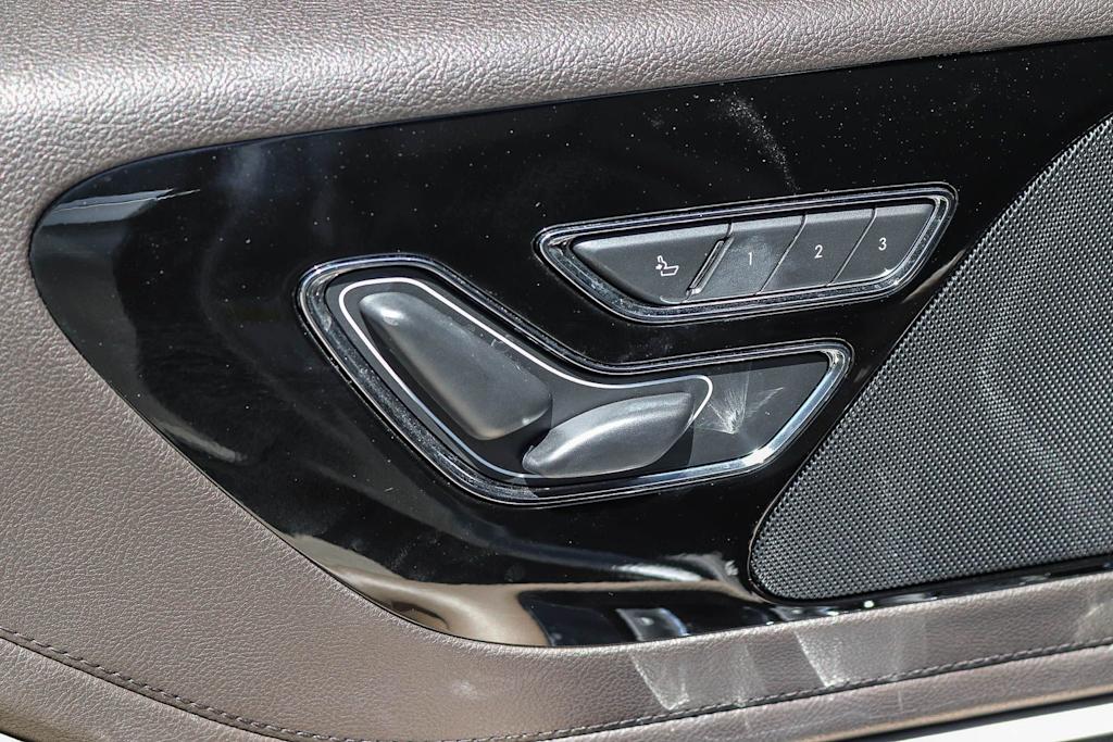 Thumbnail: 2021 Lincoln Aviator - 26