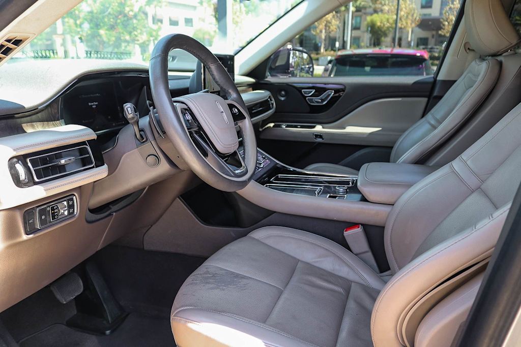 Thumbnail: 2021 Lincoln Aviator - 11