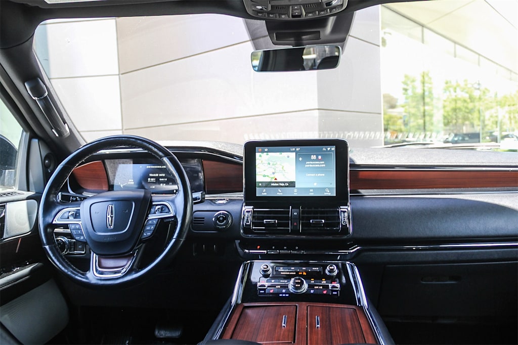 Thumbnail: 2021 Lincoln Navigator - 2