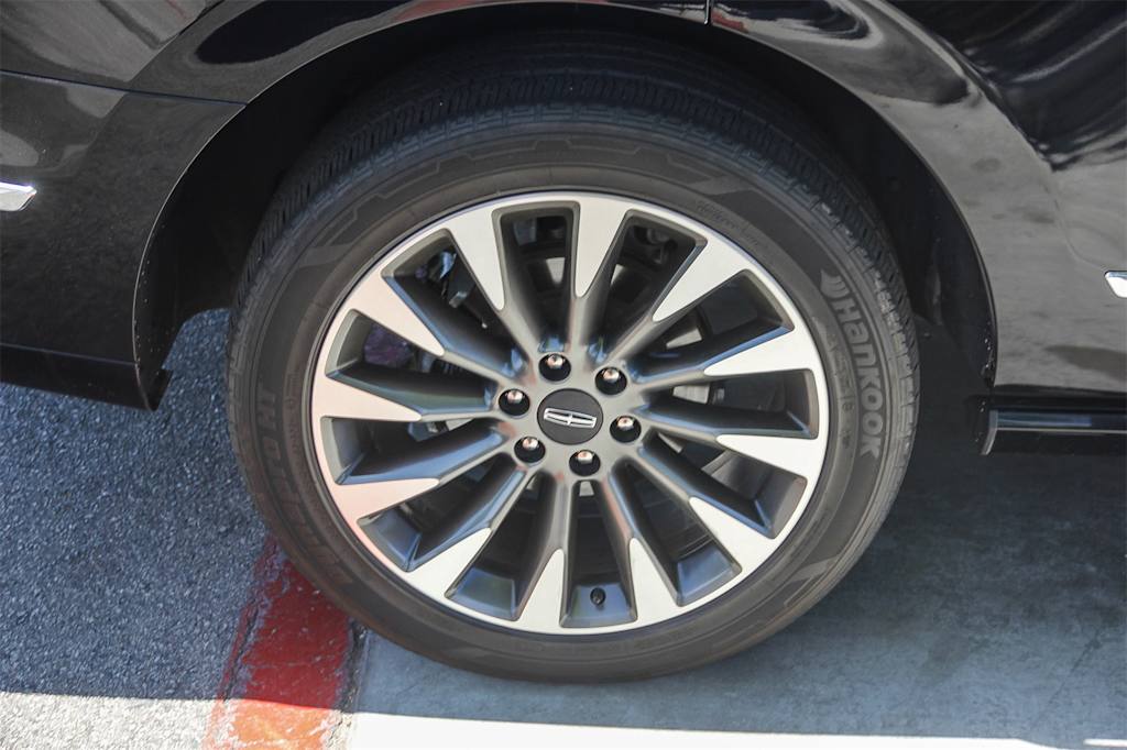 Thumbnail: 2021 Lincoln Navigator - 6
