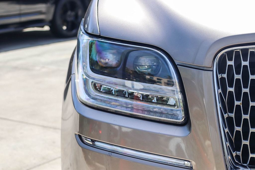 Thumbnail: 2019 Lincoln Navigator L - 20