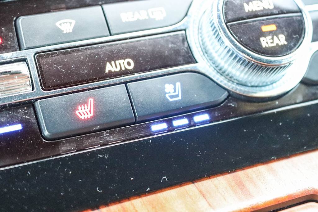 Thumbnail: 2019 Lincoln Navigator L - 28