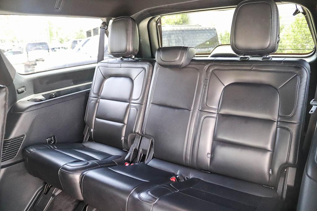 Thumbnail: 2019 Lincoln Navigator L - 22